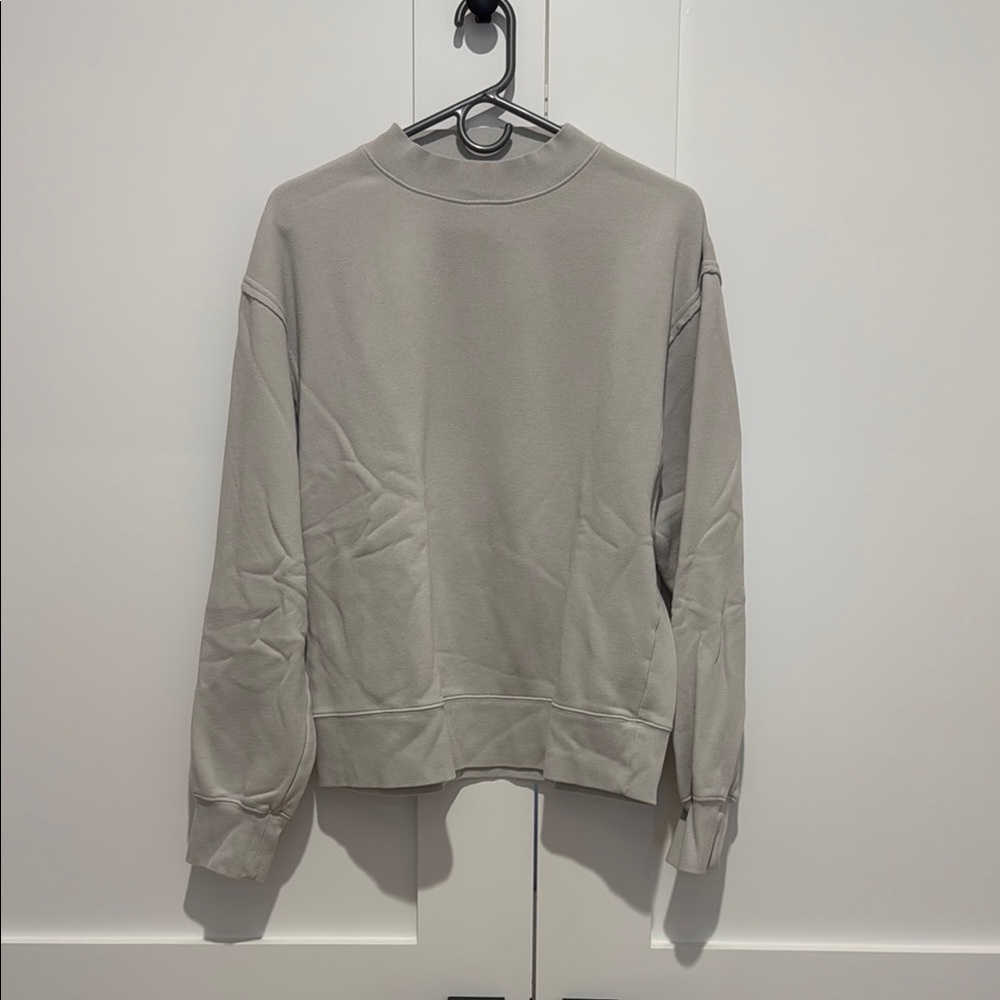Alo - Gray Crewneck Sweatshirt